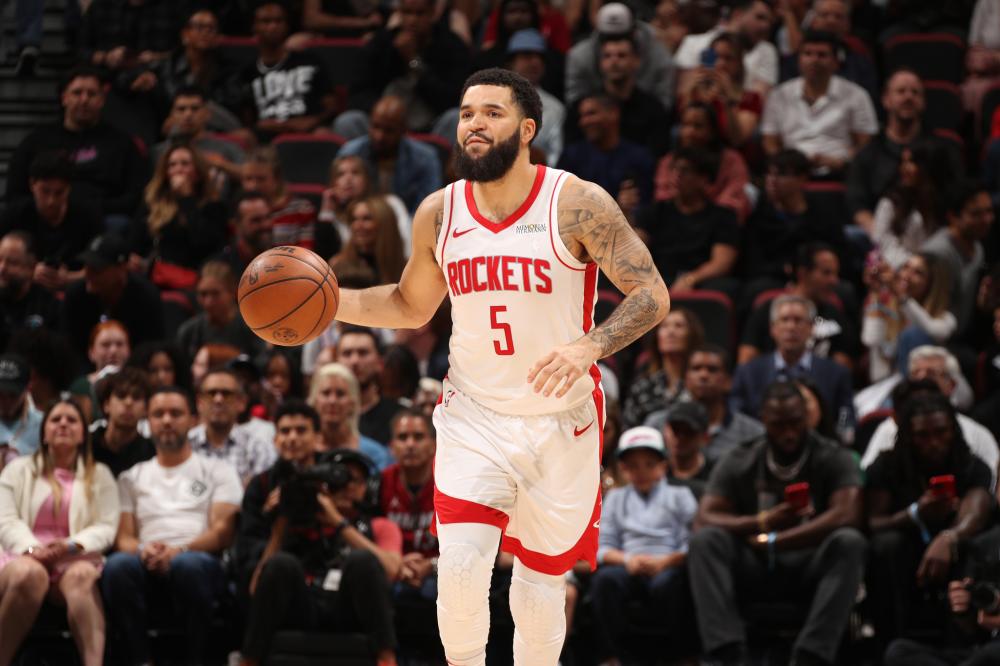 攻防两端呈 攻防两端呈