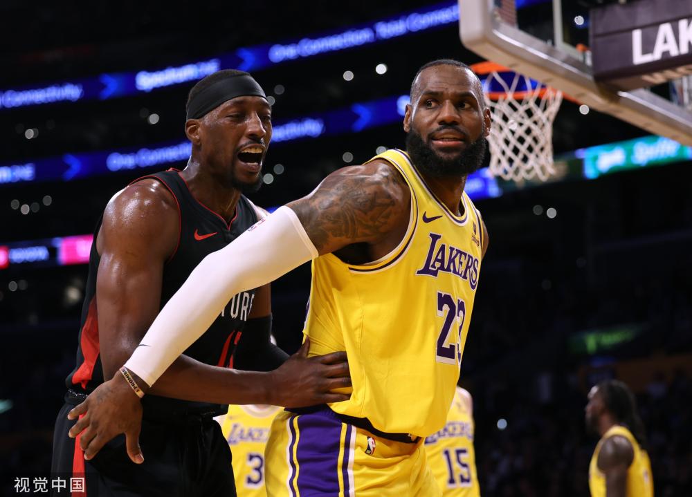 再度崭露头 再度崭露头