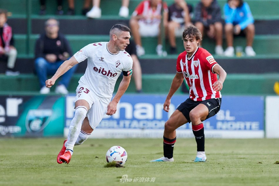 在一场扣人 在一场扣人